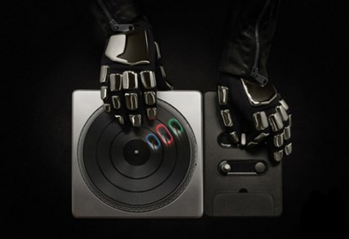 daft-punk-dj-hero-2-550x3771